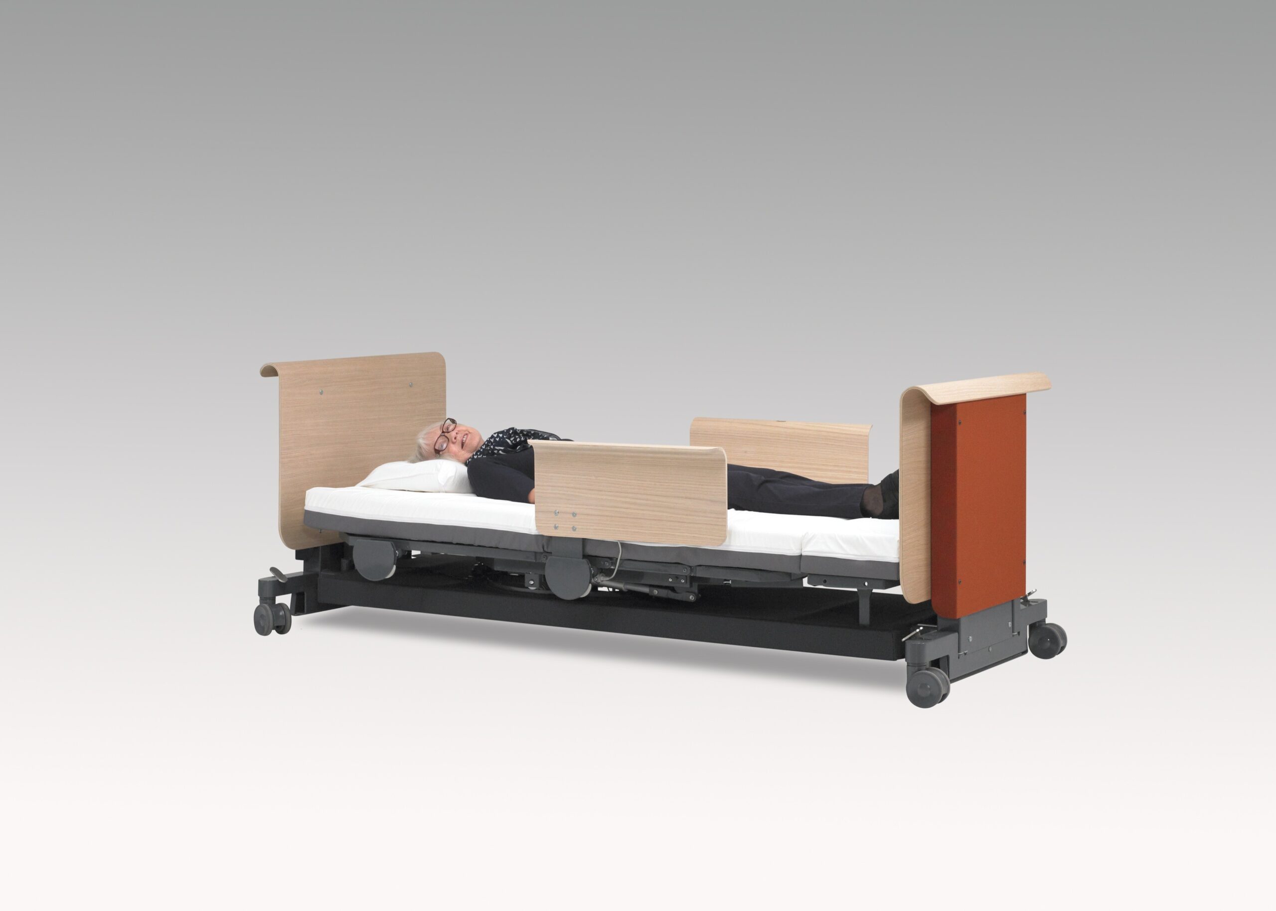Pivot bed RotoBed care bed