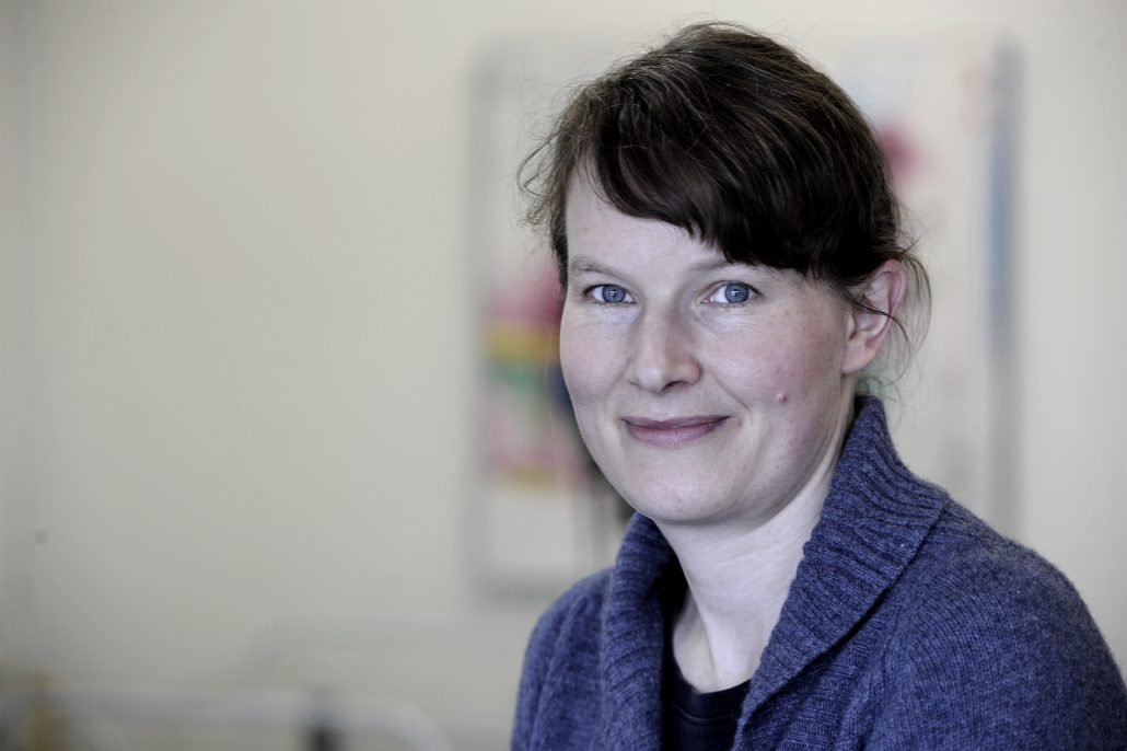 Rotobed rotating care bed